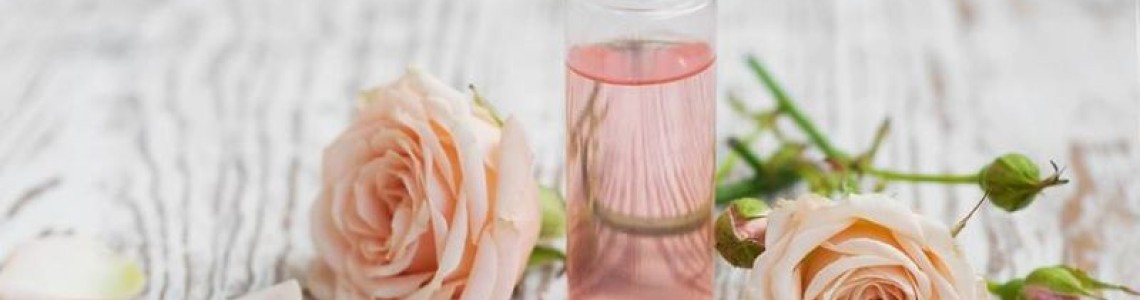 Έλαιο Τριαντάφυλλου με περισσότερα από 300 ενεργά συστατικά, για τις απαιτητικές επιδερμίδες... Έλαιο Τριαντάφυλλου με περισσότερα από 300 ενεργά συστατικά, για τις απαιτητικές επιδερμίδες...